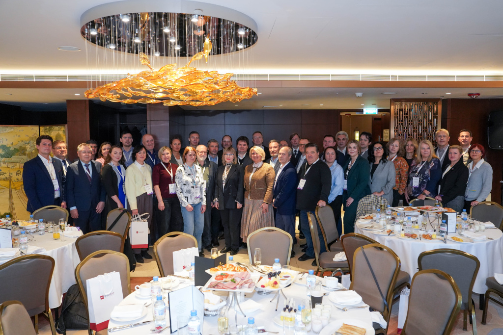 Участники бизнес-завтрака DSC05344.jpg